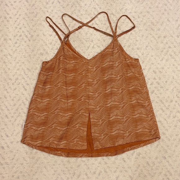RVCA Strappy Cami Tank Top NEW Womens XS Camel Tan Ripple Wavy Lines Summer Gift - Picture 3 of 8